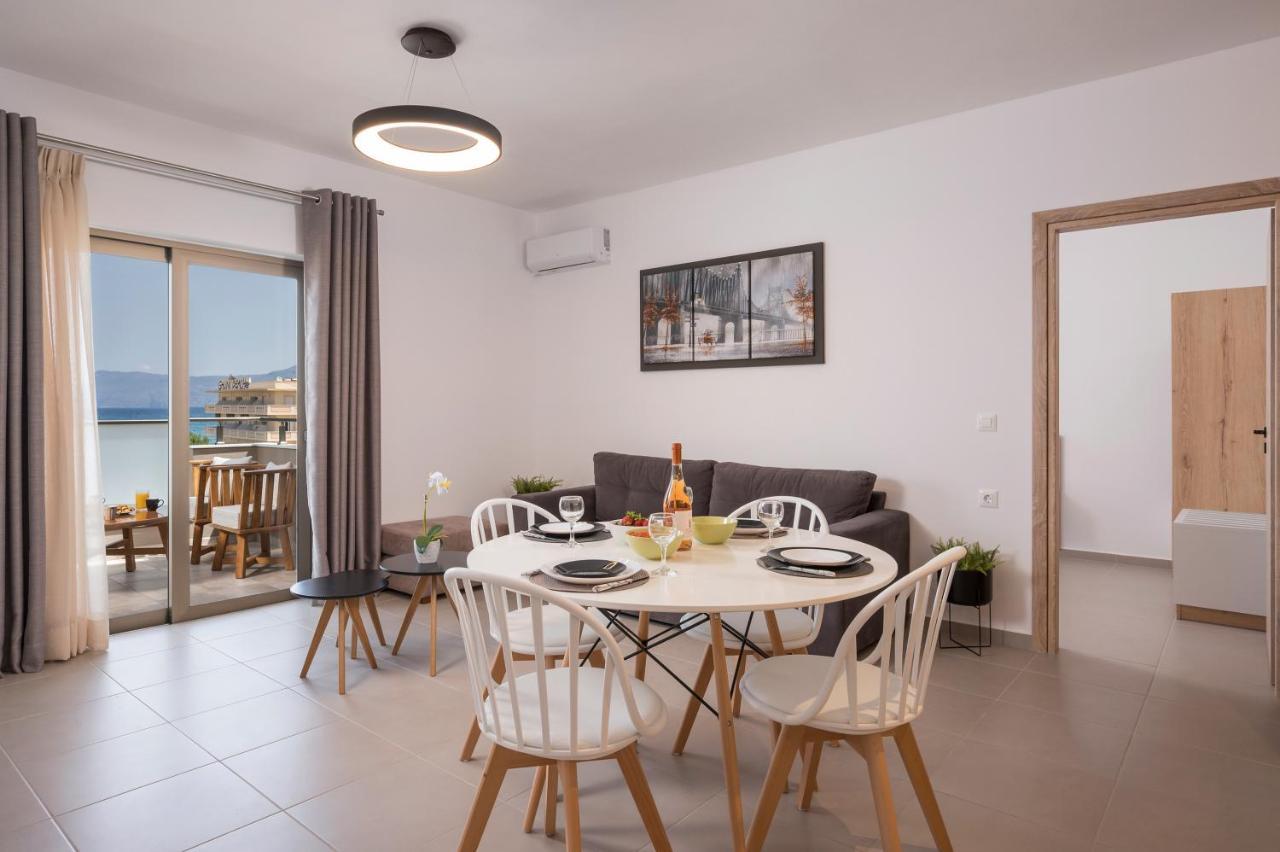 Indigo Blue Seaside Deluxe Apartments 基萨莫斯 外观 照片