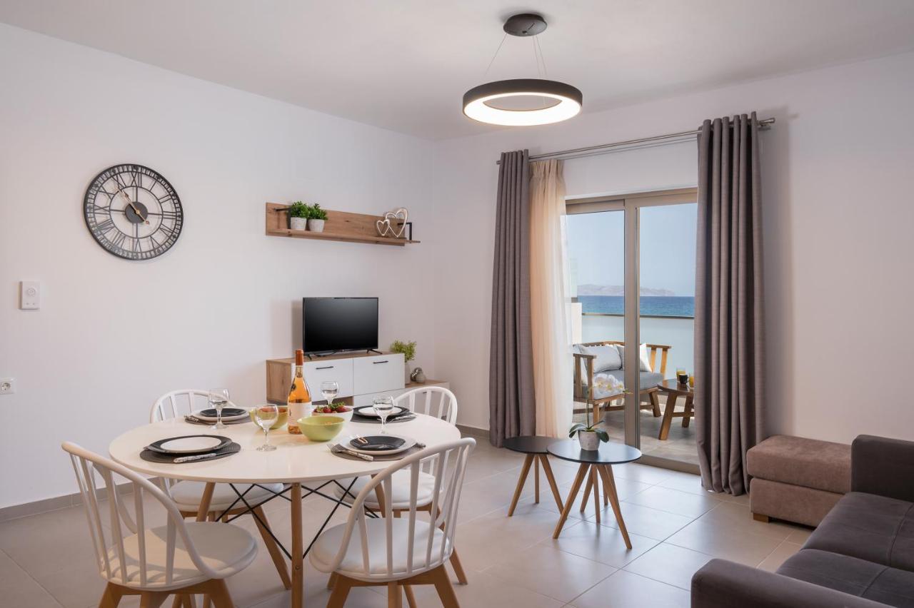 Indigo Blue Seaside Deluxe Apartments 基萨莫斯 外观 照片