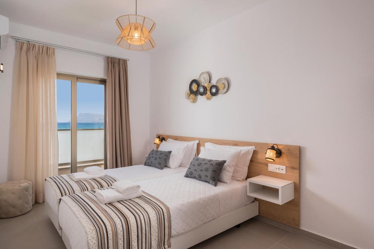 Indigo Blue Seaside Deluxe Apartments 基萨莫斯 外观 照片