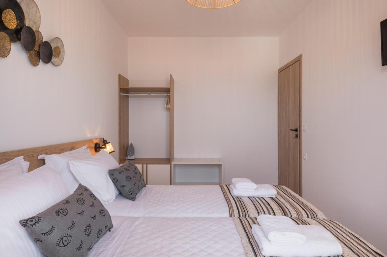 Indigo Blue Seaside Deluxe Apartments 基萨莫斯 外观 照片