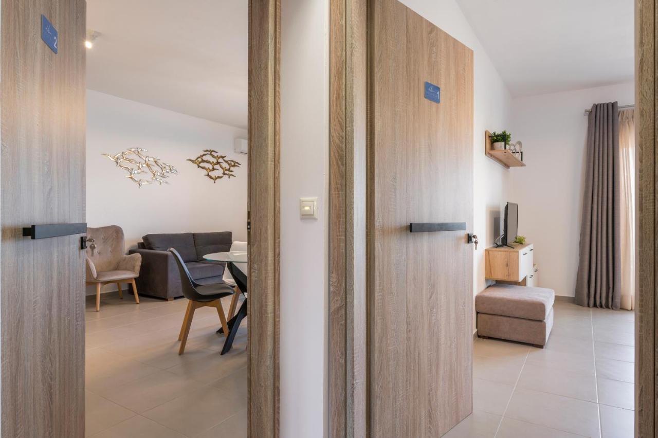 Indigo Blue Seaside Deluxe Apartments 基萨莫斯 外观 照片