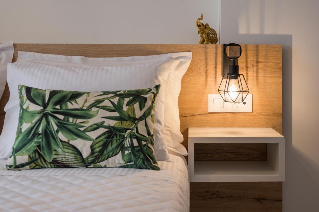 Indigo Blue Seaside Deluxe Apartments 基萨莫斯 外观 照片